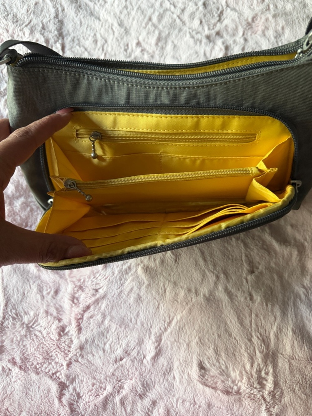 Baggallini Olive Gray “Everyday Bag” Nylon Crossbody Bag - Picture 2 of 4